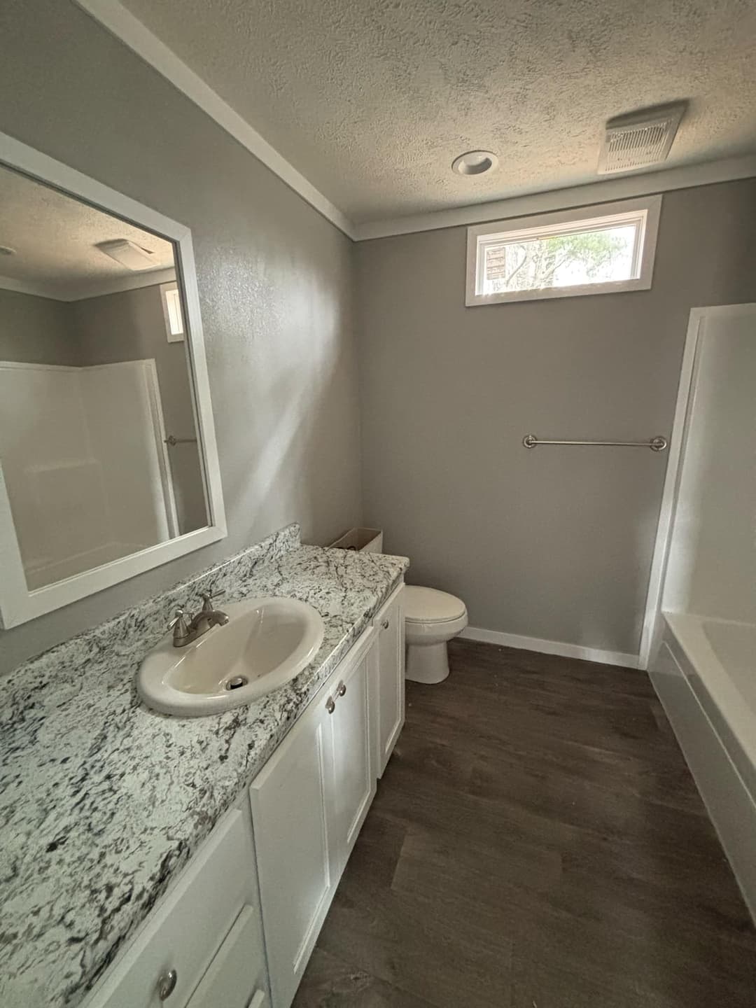 The stephens (inventory) bathroom home features