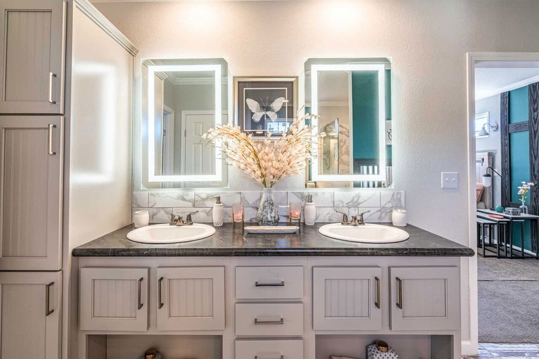 Vintage farmhouse ii flex 47764a bathroom home features