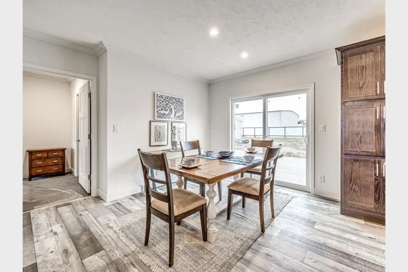 Skyliner 4765j interior home features