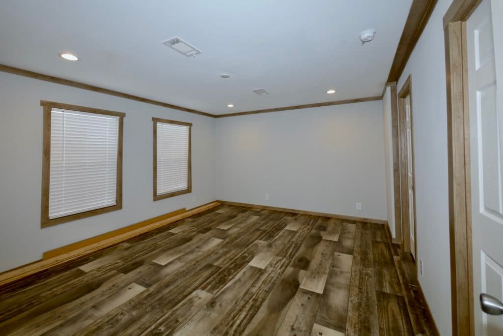 Mariana 9776 interior home features