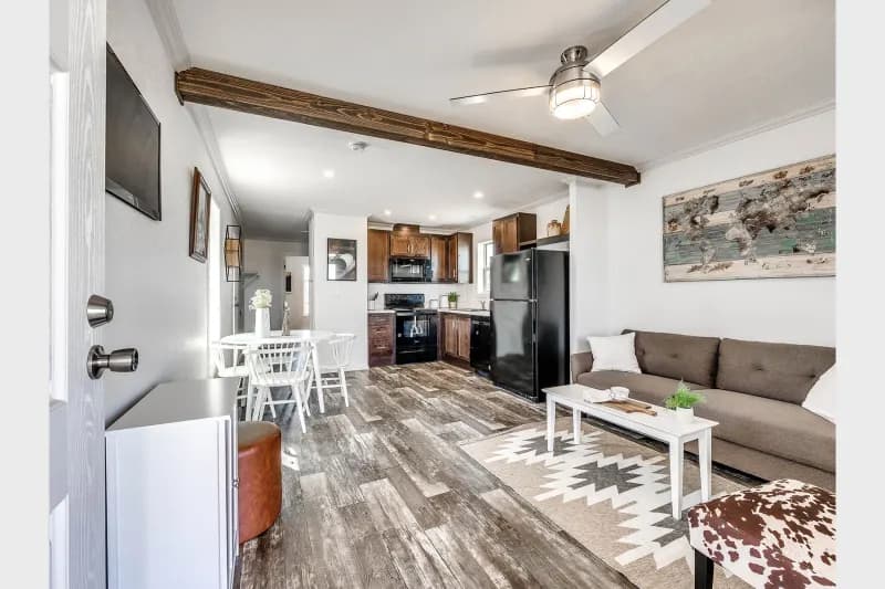 Prairie dune 8312 interior home features