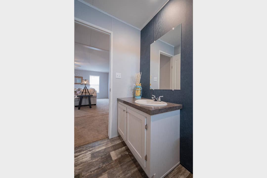 Rm3268a bathroom home features