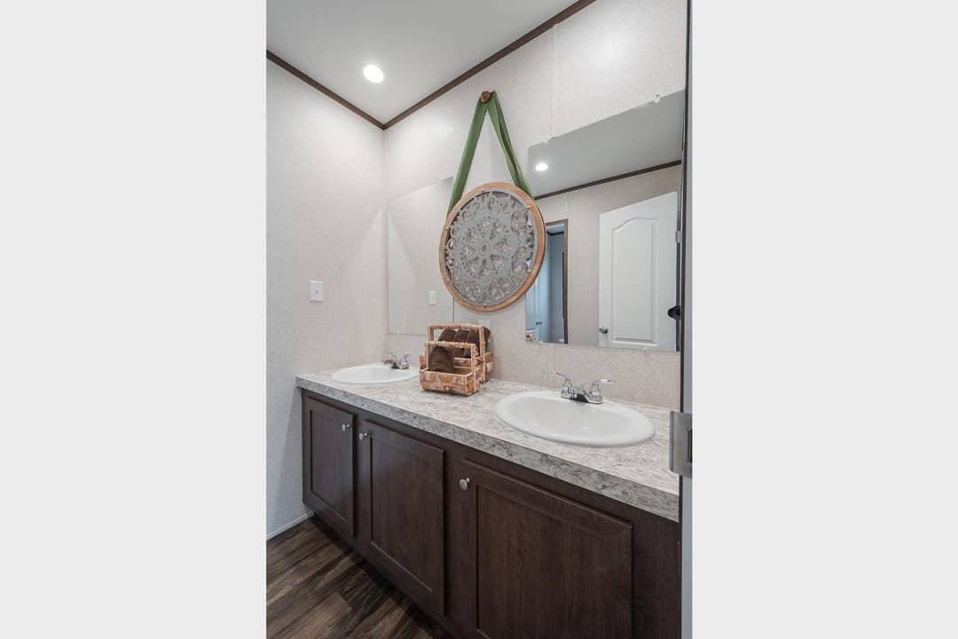 Nm3260f bathroom home features