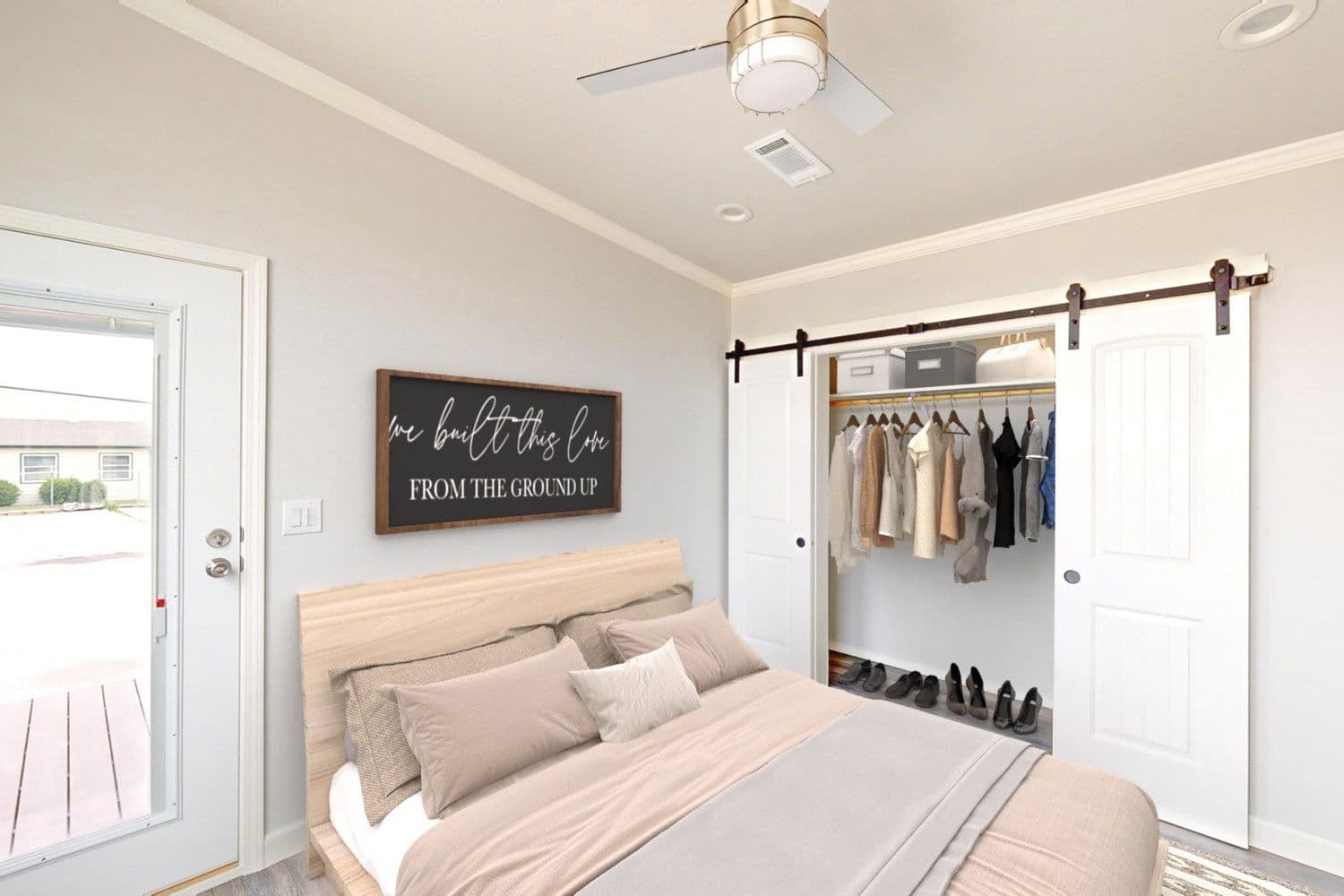 Crest d45vm bedroom home features